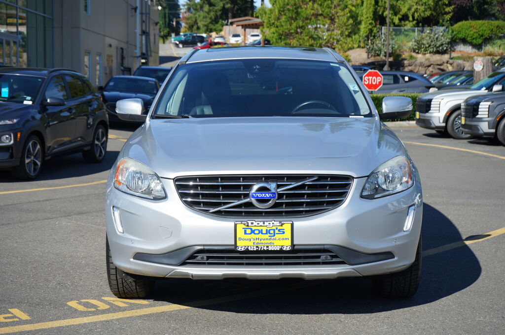 Used 2015 Volvo XC60 T6 w/ Proximity Package AWD/4WD image 2