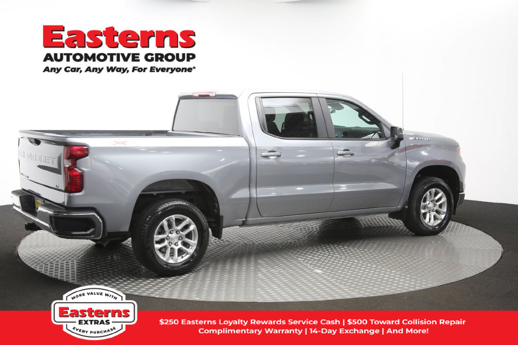 Used 2023 Chevrolet Silverado 1500 LT AWD/4WD image 45