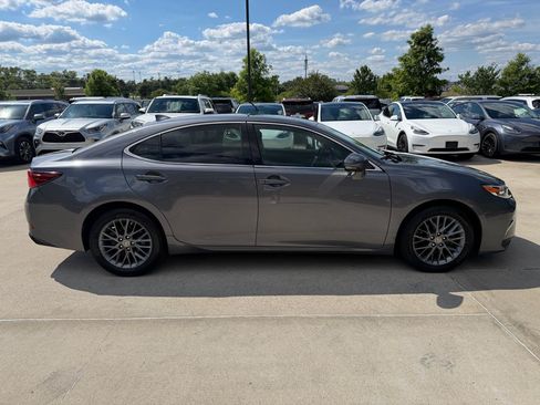 Used 2018 Lexus ES 350 w/ Premier Package FWD image 4