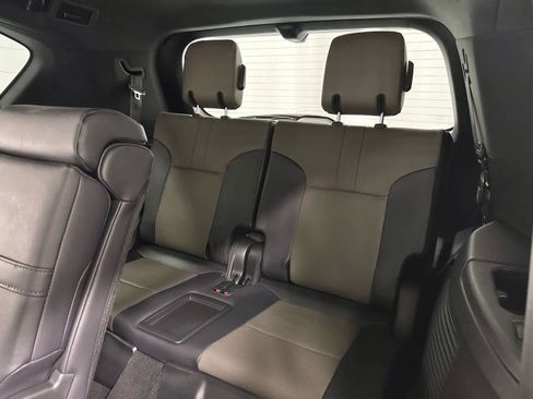 Used 2025 Lexus LX 700h Overtrail w/ Accessory Package (Z1) AWD/4WD image 17