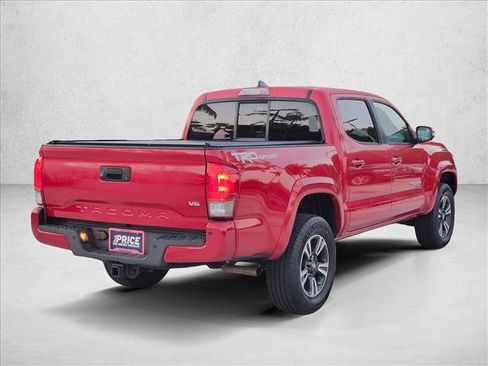Used 2016 Toyota Tacoma TRD Sport w/ Premium & Technology Package RWD image 5