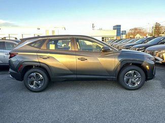 New 2026 Hyundai Tucson Blue SE w/ Tow & Go Package video 2