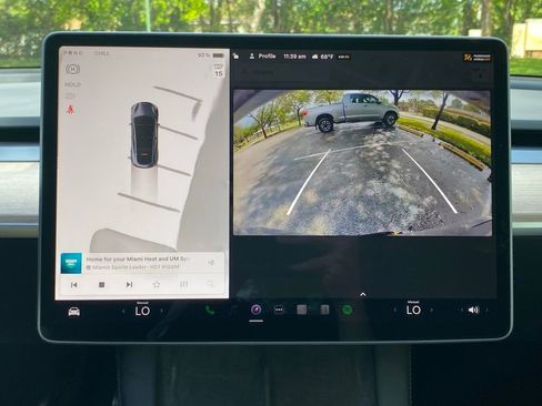 Used 2023 Tesla Model Y Long Range image 22