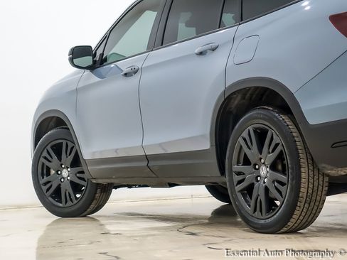 Used 2022 Honda Pilot Sport image 11