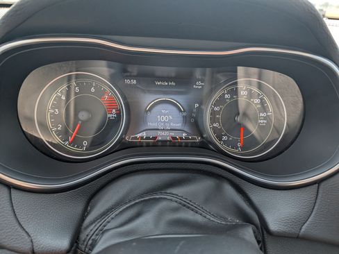 Used 2020 Jeep Cherokee Trailhawk w/ Comfort/Convenience Group AWD/4WD image 27