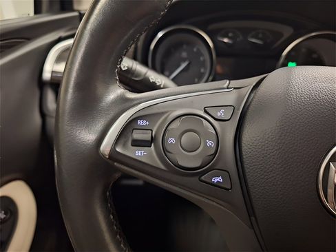 Used 2020 Buick Envision Preferred image 18