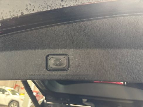 Used 2019 Ford Explorer Limited w/ Ford Safe & Smart Package AWD/4WD image 34