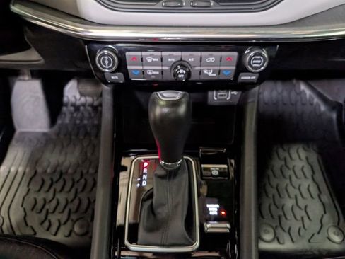 Used 2023 Jeep Compass Limited w/ Sun and Sound Group AWD/4WD image 24