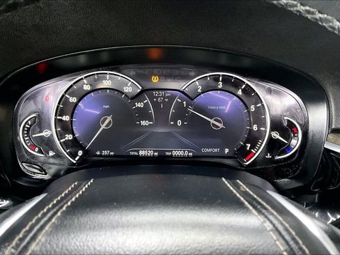 Used 2018 BMW 530i xDrive AWD/4WD image 12