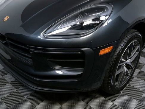 Used 2026 Porsche Macan AWD/4WD image 35