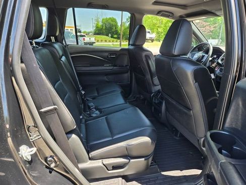 Used 2023 Honda Passport EX-L image 17