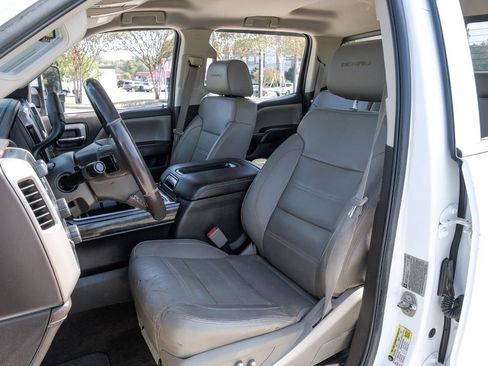 Used 2015 GMC Sierra 3500 Denali w/ Duramax Plus Package image 4