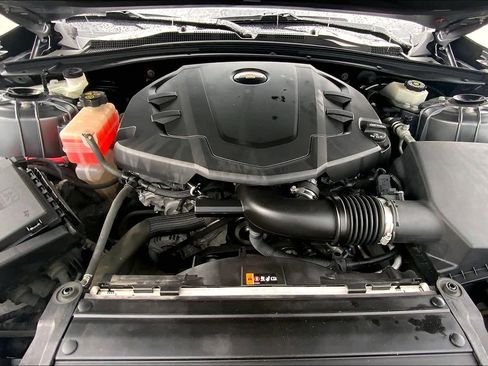 Used 2019 Chevrolet Camaro LT w/ Technology Package image 28