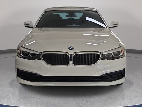 Used 2020 BMW 530i w/ Convenience Package RWD image 3