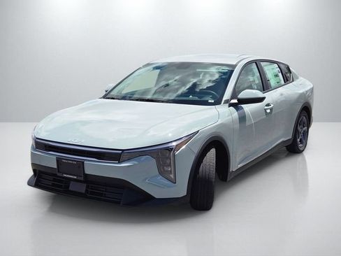 New 2026 Kia K4 FWD image 8