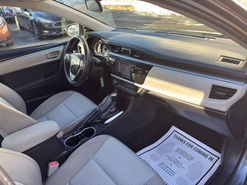 Used 2015 Toyota Corolla LE image 23