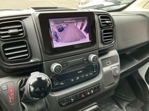 Used 2023 RAM ProMaster 2500 w/ Convenience Group FWD image 15