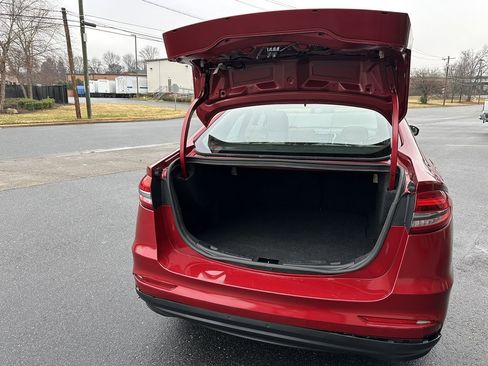 Used 2020 Ford Fusion S image 17