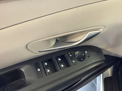 Used 2025 Hyundai Tucson SEL FWD image 19