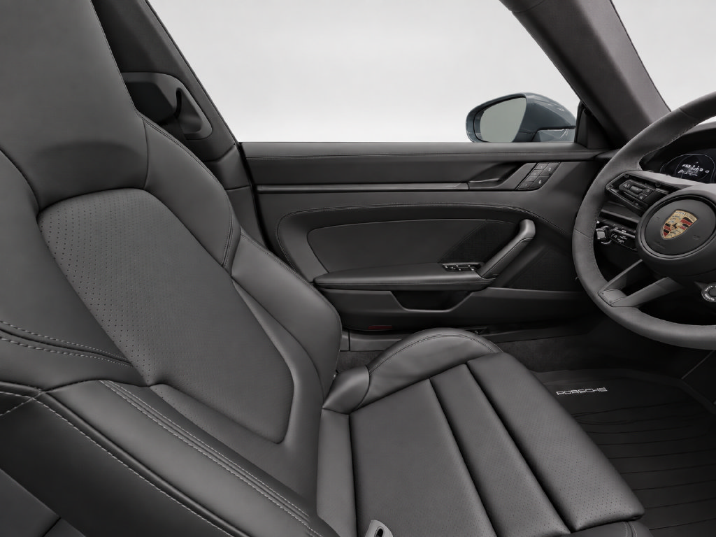 Certified 2024 Porsche 911 Carrera GTS RWD image 9