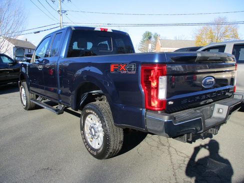 Used 2017 Ford F250 XLT w/ FX4 Off-Road Package image 6