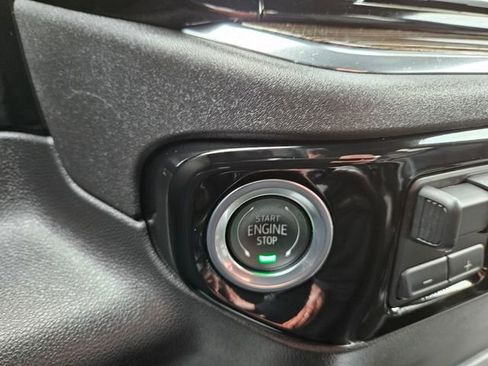 Used 2025 Chevrolet Silverado 1500 LT Trail Boss w/ Convenience Package II image 31