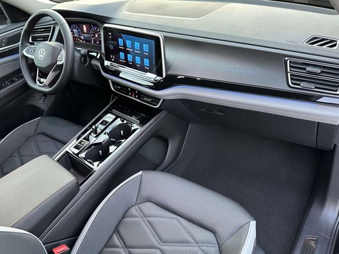 New 2026 Volkswagen Atlas Peak Edition AWD/4WD image 12