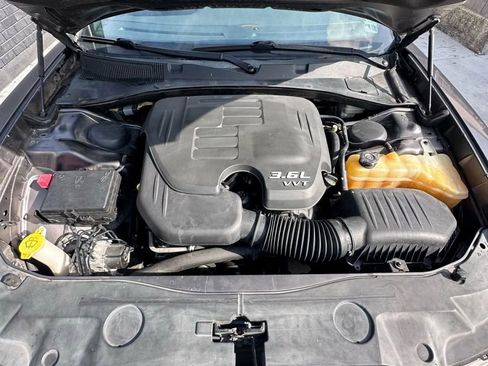 Used 2014 Dodge Charger SE image 11