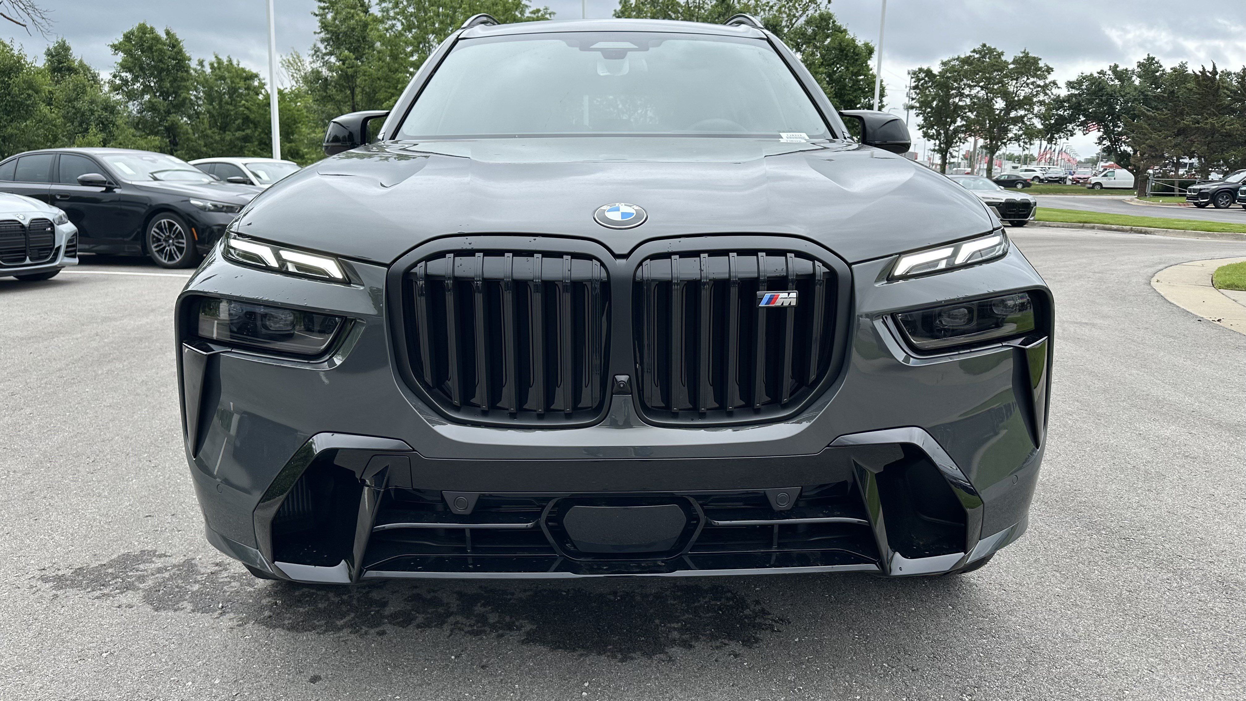 Certified 2026 BMW X7 M60i AWD/4WD image 3