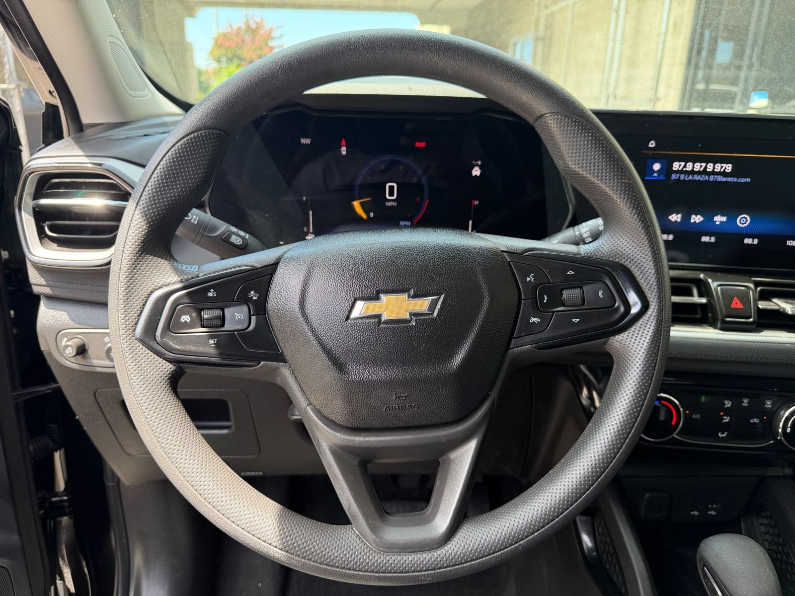 Used 2025 Chevrolet TrailBlazer LT FWD image 26