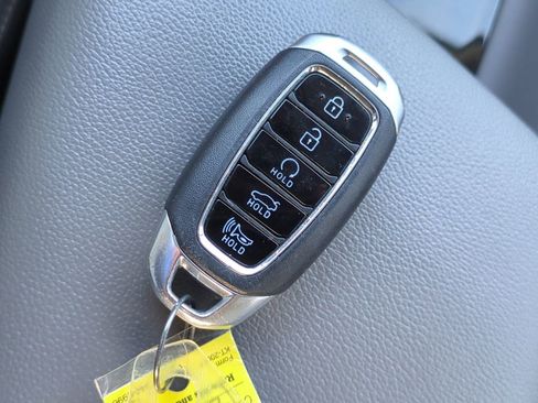 Used 2023 Hyundai Elantra Blue FWD image 25