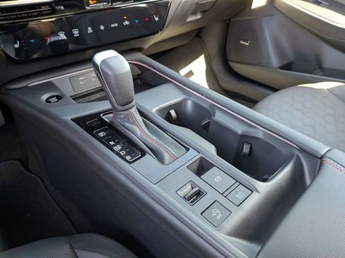 New 2026 Nissan Sentra SR w/ SR Premium Package FWD image 23
