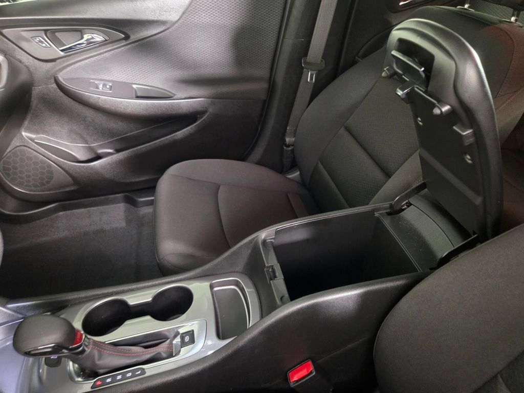 Used 2024 Chevrolet Malibu RS FWD image 21