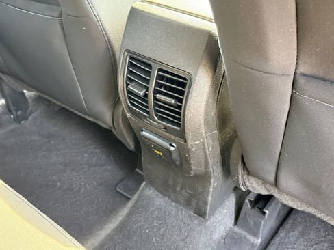Used 2014 Ford Escape SE w/ Equipment Group 201A FWD image 21