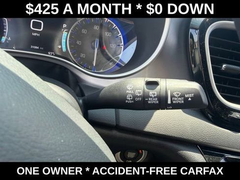 Used 2025 Chrysler Pacifica Select FWD image 21