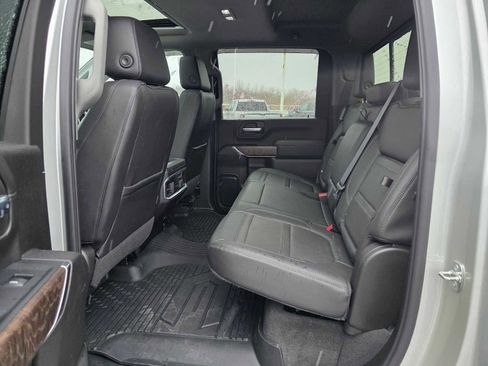 Used 2022 GMC Sierra 2500 Denali w/ Denali Ultimate Package AWD/4WD image 18