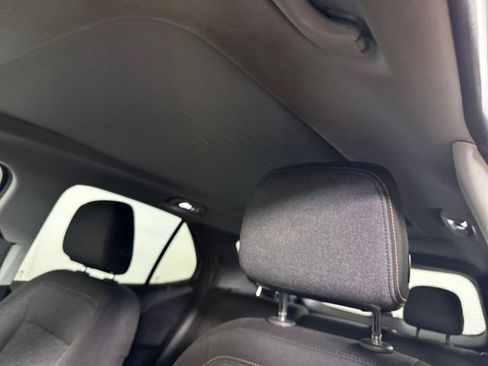 Used 2018 Chevrolet Equinox LT w/ Sun & Infotainment Package image 12