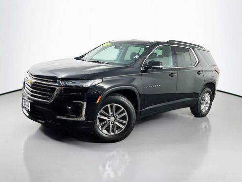 Used 2023 Chevrolet Traverse LT w/ LPO, Floor Liner Package FWD image 2