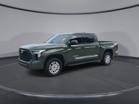 Used 2023 Toyota Tundra SR5 w/ SR5 Premium Package AWD/4WD image 4