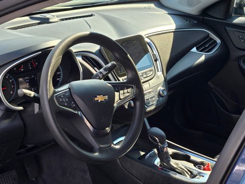 Used 2024 Chevrolet Malibu LT image 22