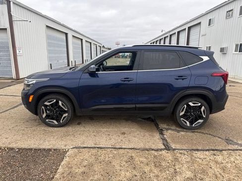 Used 2024 Kia Seltos SX w/ SX Sunroof Package AWD/4WD image 7