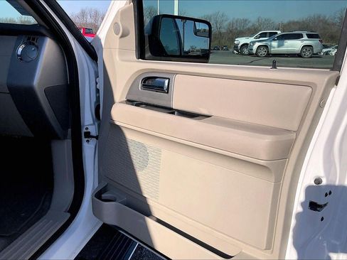 Used 2012 Ford Expedition Limited image 27