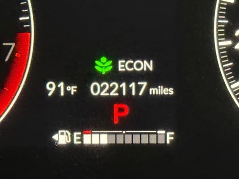 Certified 2024 Honda HR-V LX image 23