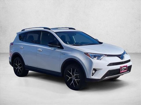 Used 2018 Toyota RAV4 SE w/ Advanced Technology Package image 3