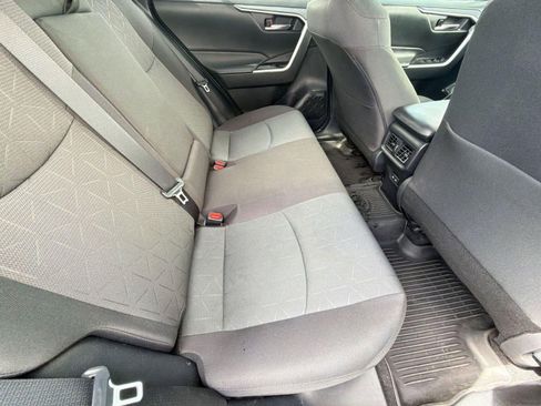 Certified 2024 Toyota RAV4 XLE image 33