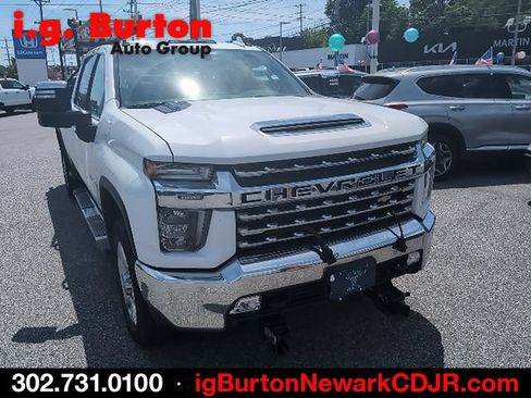 Used 2022 Chevrolet Silverado 3500 LTZ w/ LTZ Plus Package AWD/4WD image 2