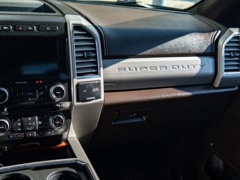 Used 2017 Ford F250 King Ranch w/ FX4 Off-Road Package image 20