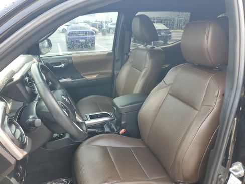 Certified 2023 Toyota Tacoma Limited AWD/4WD image 20