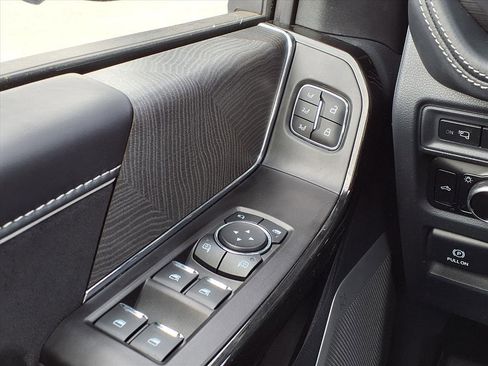 Used 2024 Ford F150 Lightning Platinum image 39