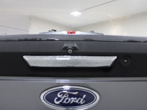 Used 2021 Ford F250 XLT w/ XLT Premium Package image 17